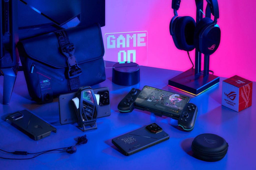 ASUS ROG Phone 9 Pro в игровом процессе с подсветкой и аксессуарами